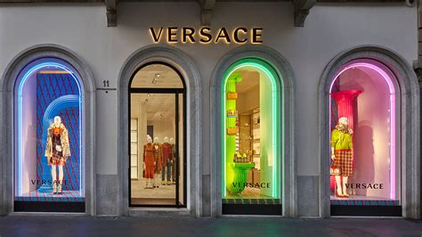 negozi di versace in italia|versace official website.